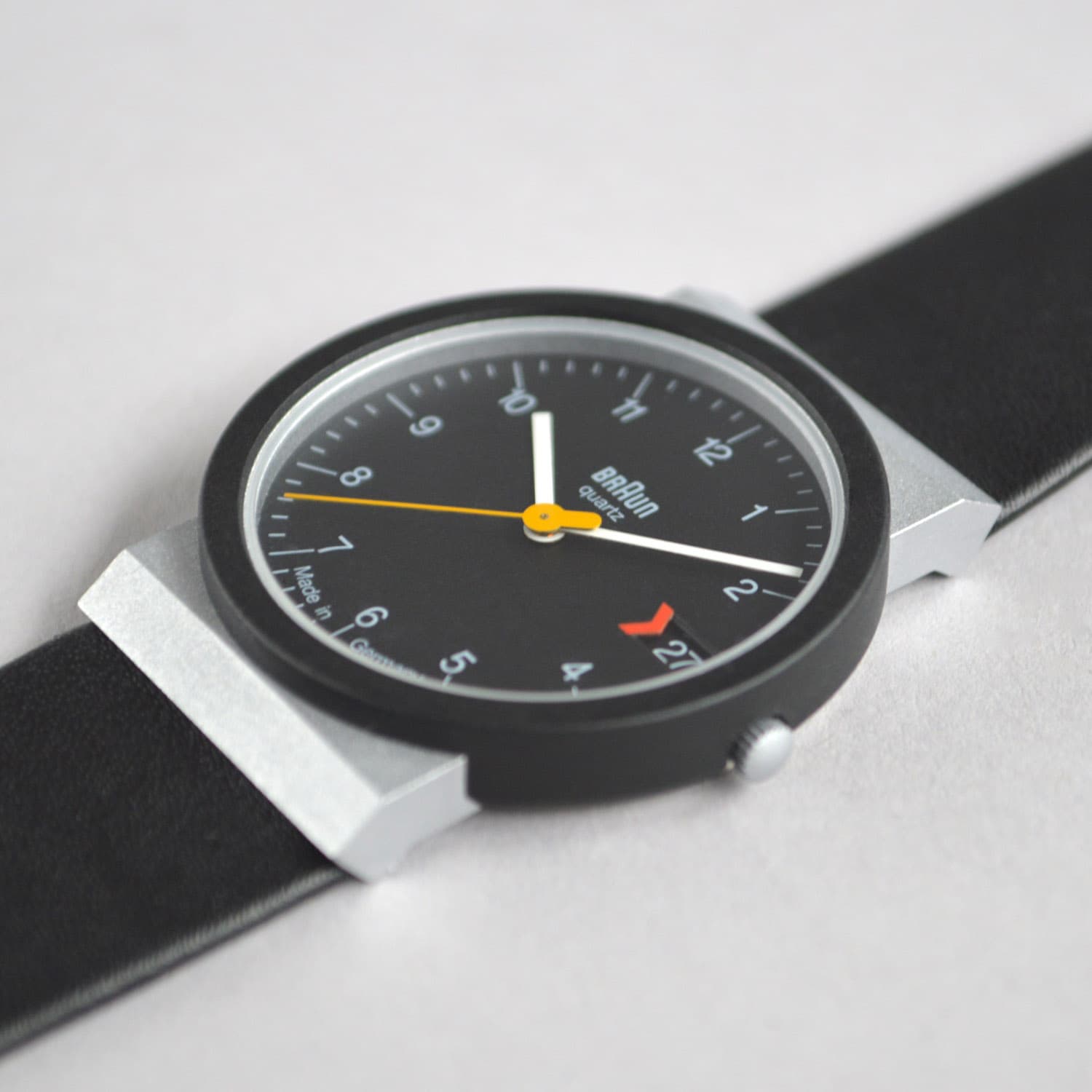 AW 30 (black) source image 3