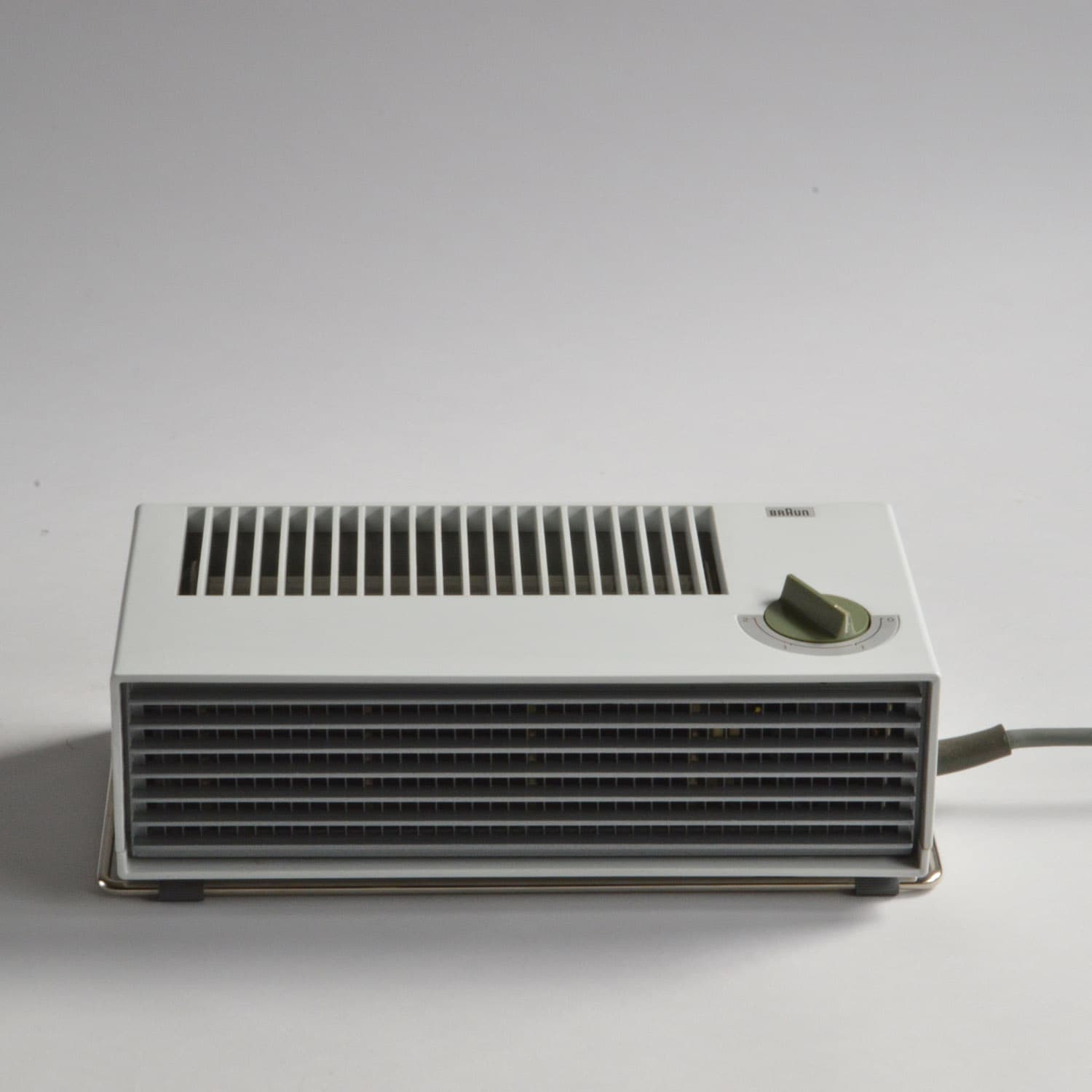 H 3 fan heater source image 3