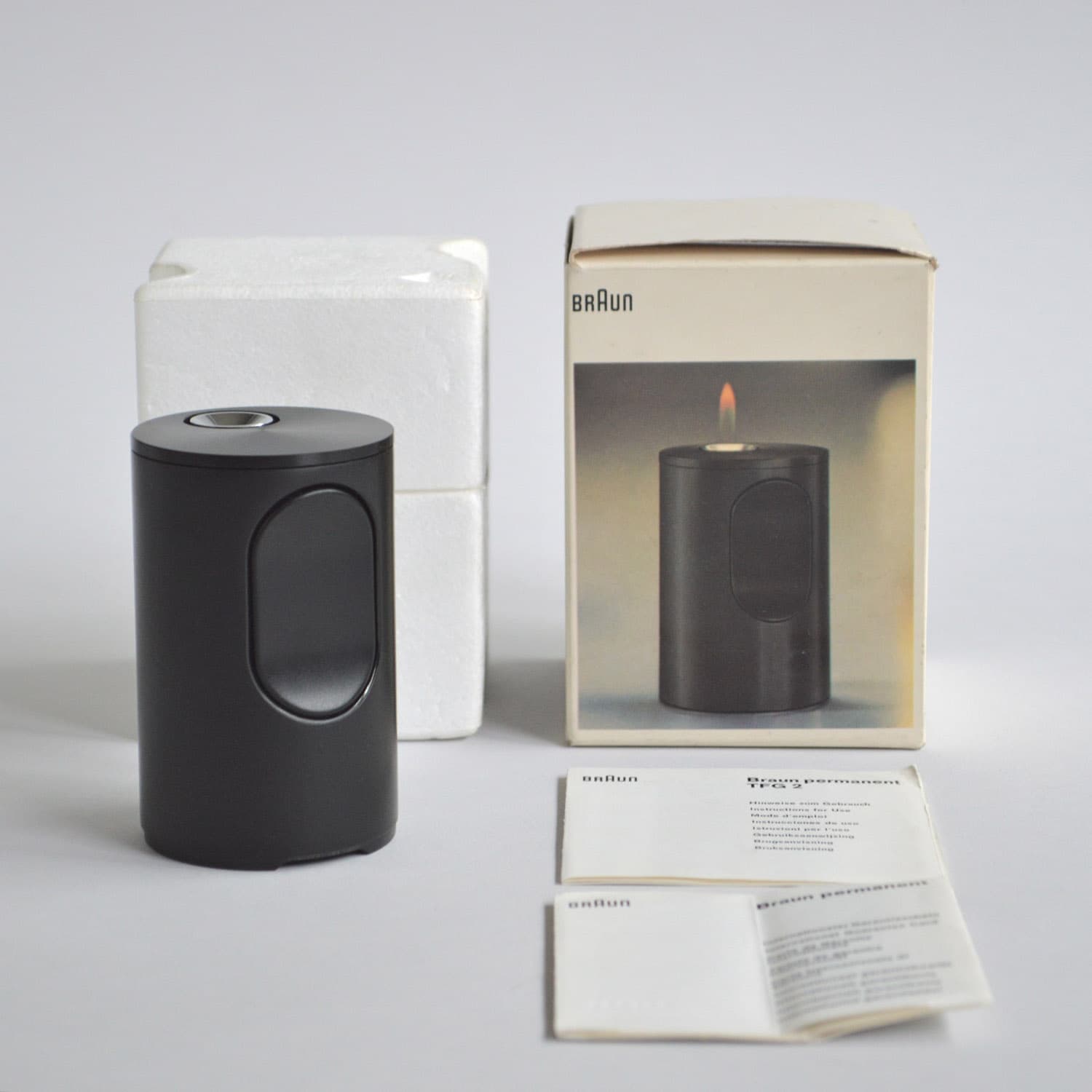 T 2/ TFG 2 cylindric (black) source image 1