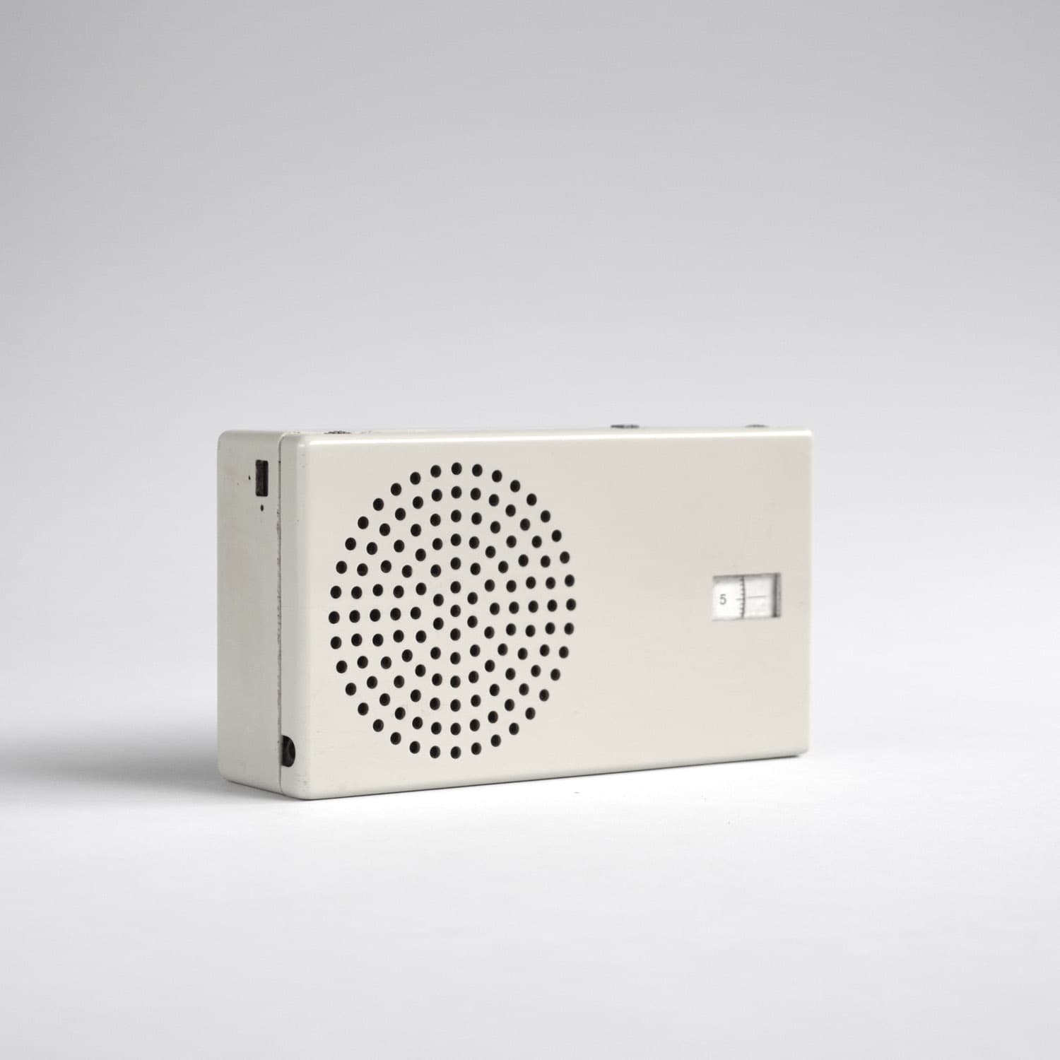 T 4 pocket transistor source image 1