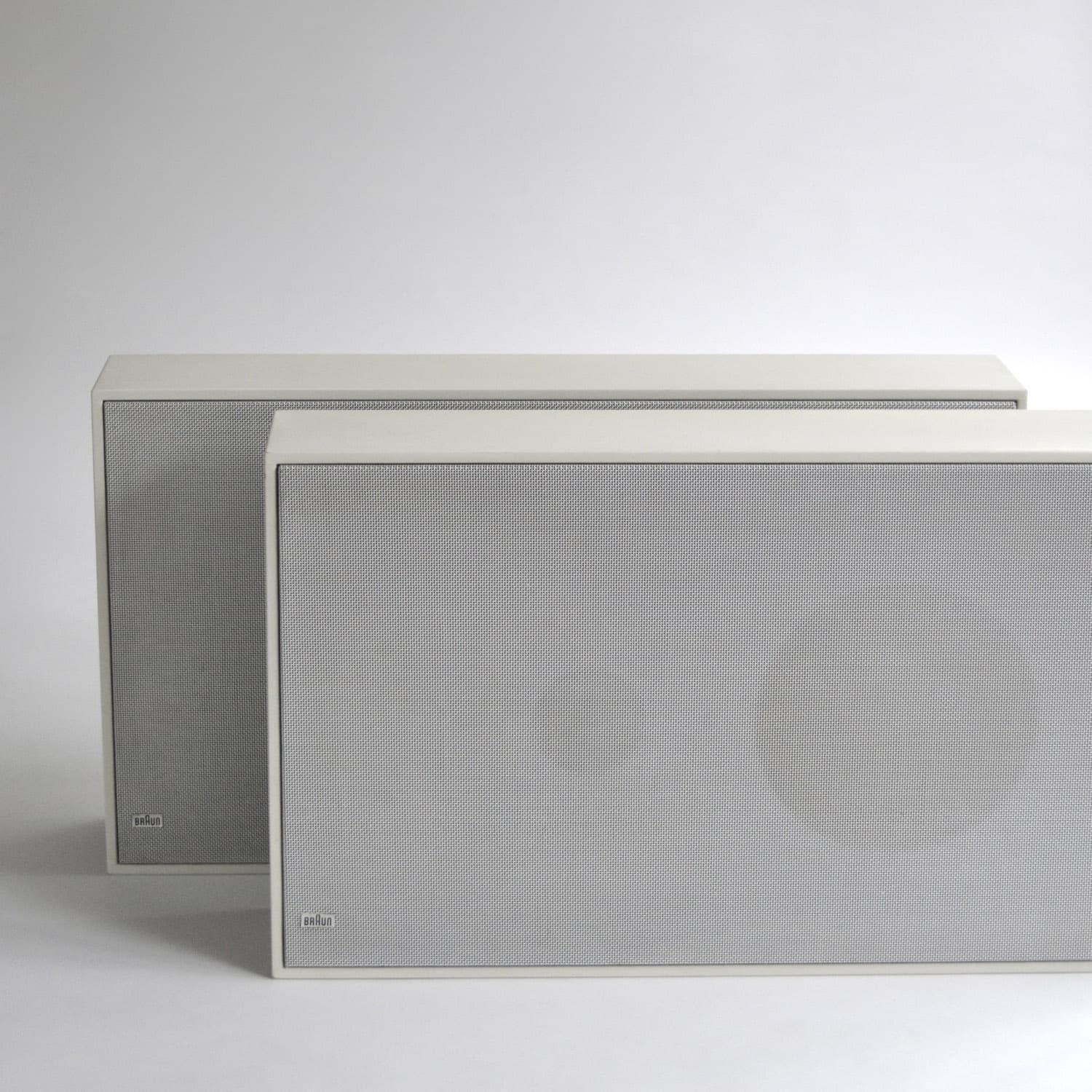 L 46 flat speaker source image 1